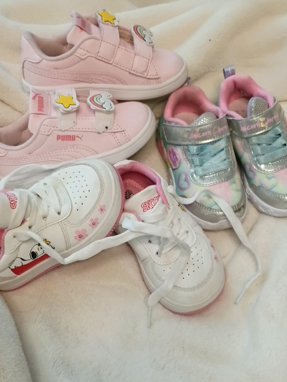 Puma Girls Pink Velcro Sneakers with Star & Rainbow Charms. Skechers.,Snoopy(7)